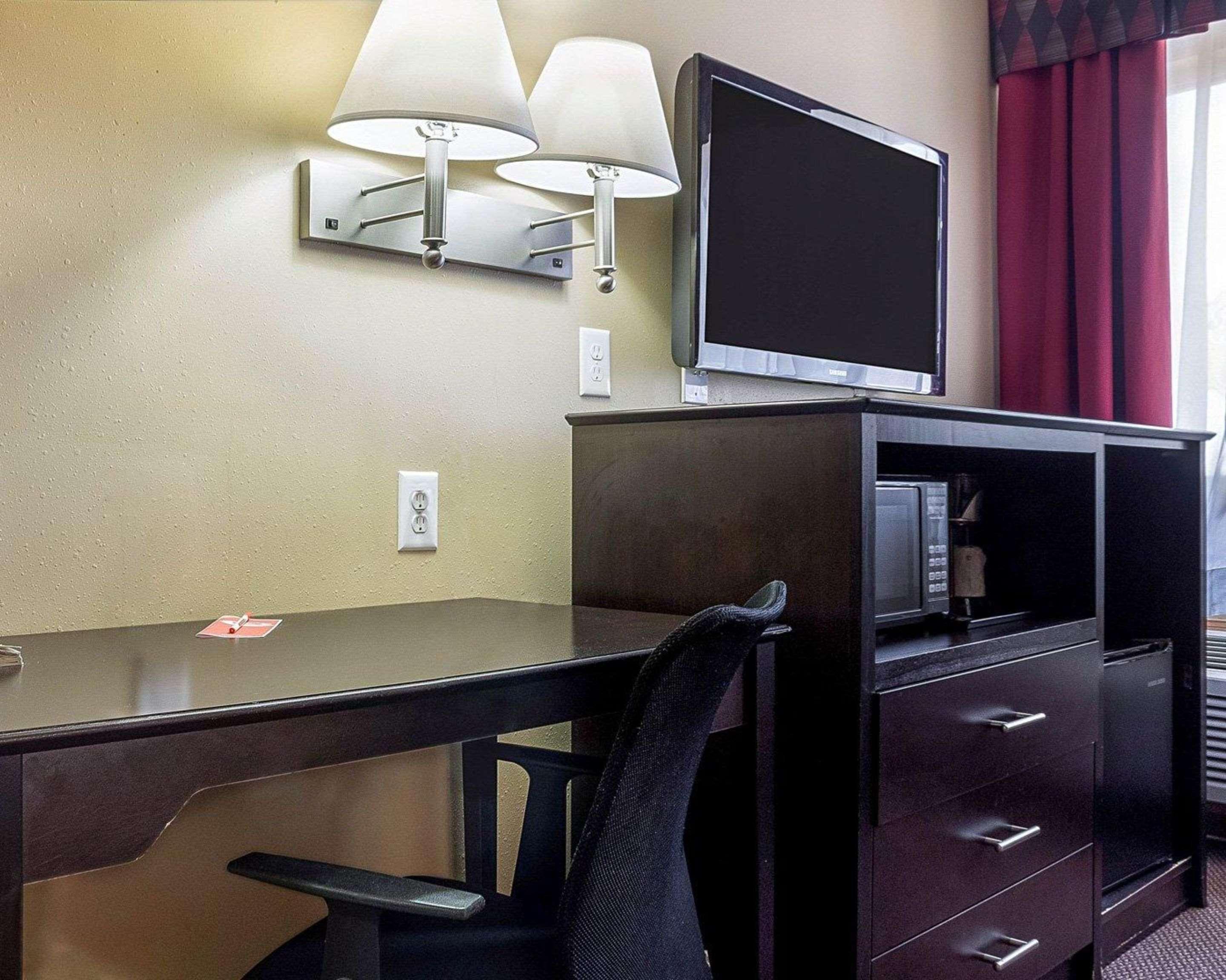 Econo Lodge Jamestown Luaran gambar