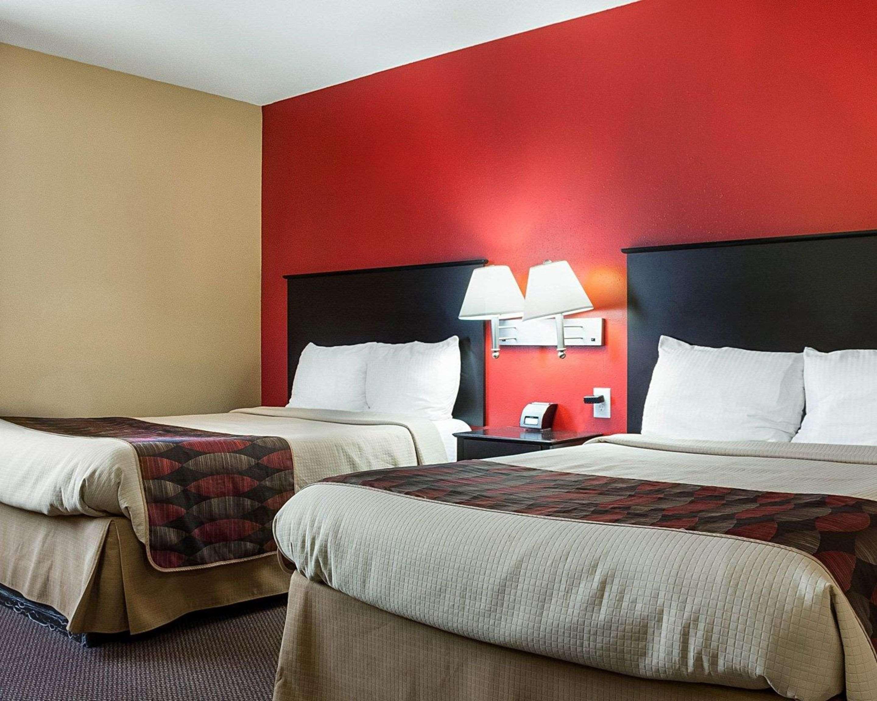 Econo Lodge Jamestown Luaran gambar
