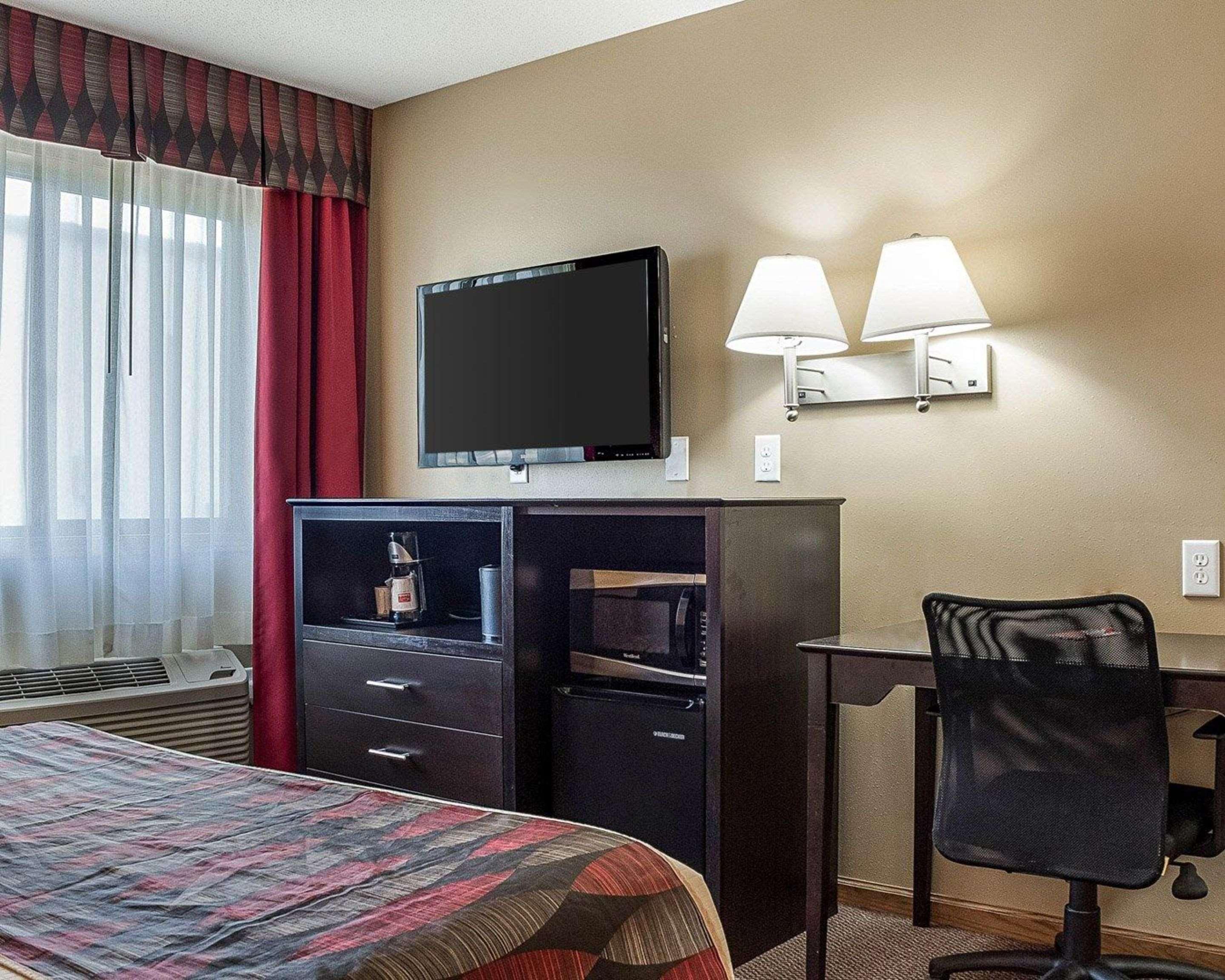 Econo Lodge Jamestown Luaran gambar