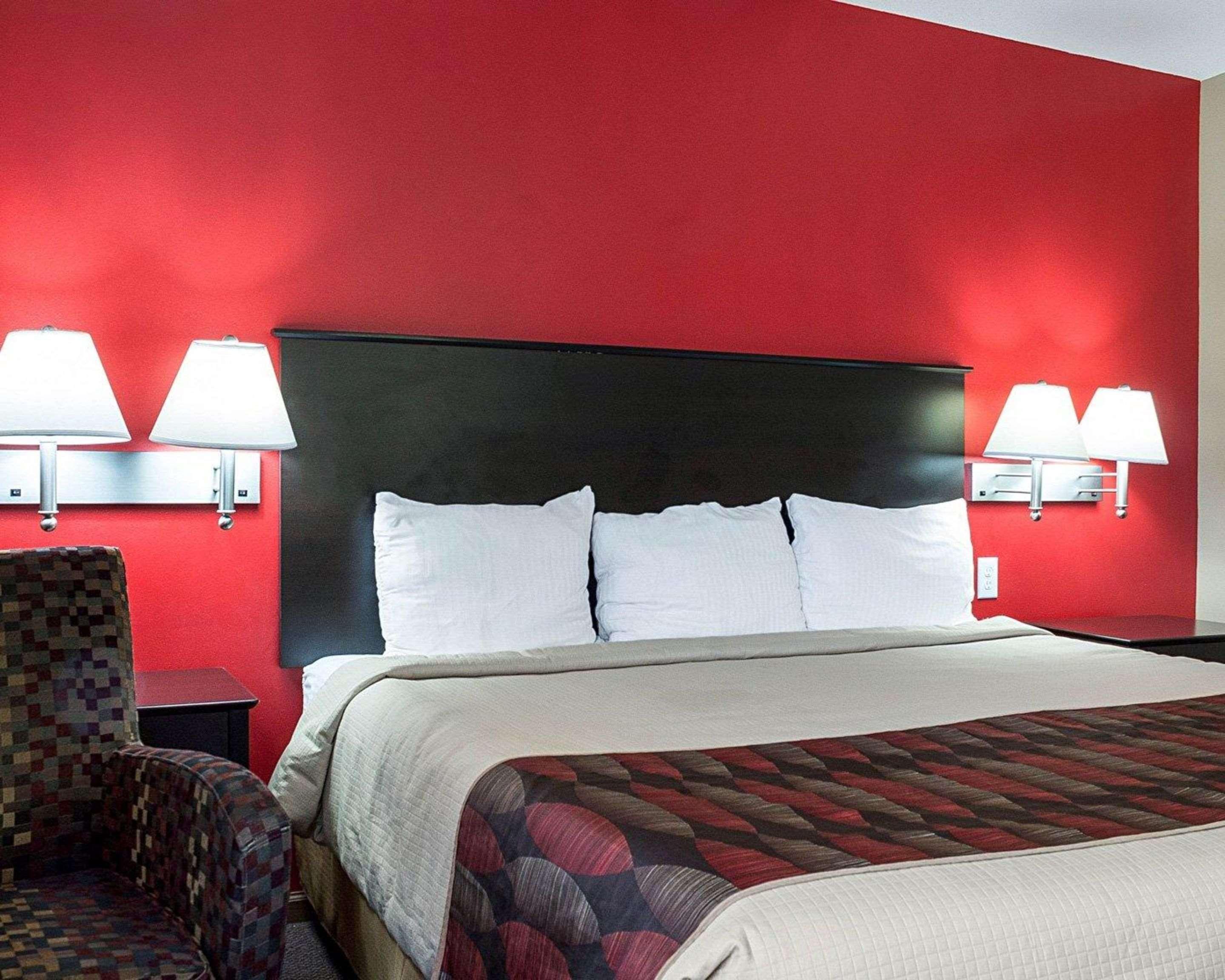 Econo Lodge Jamestown Luaran gambar