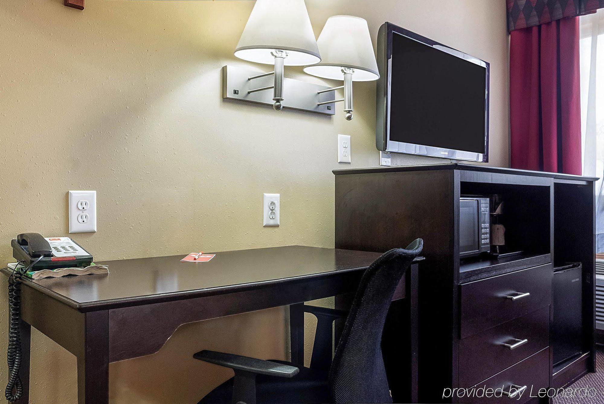 Econo Lodge Jamestown Luaran gambar