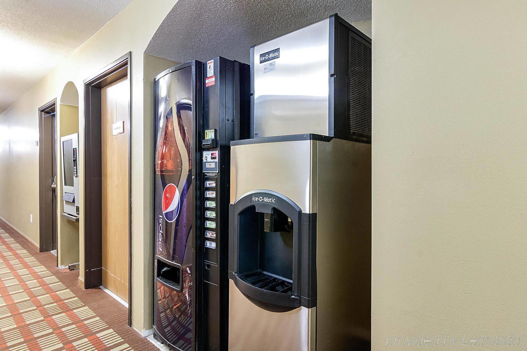 Econo Lodge Jamestown Luaran gambar